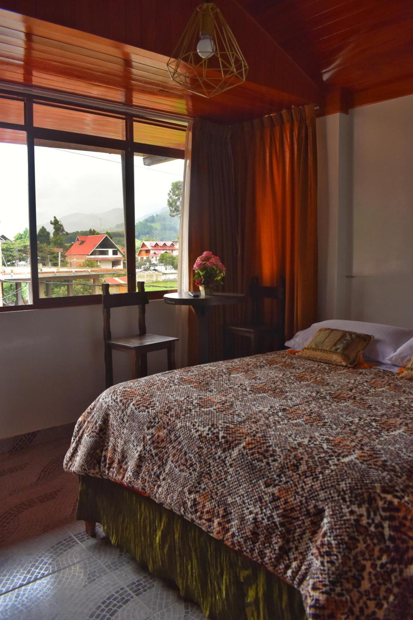 奥克萨潘帕 Suzet House旅馆 外观 照片