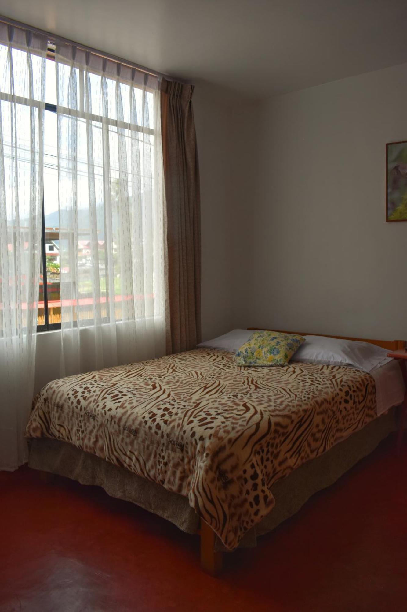 奥克萨潘帕 Suzet House旅馆 外观 照片